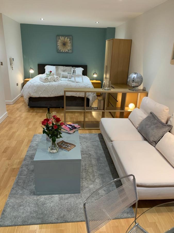 Modern, City Centre, Studio Apartment With Free Wifi, Gym Access, Netflix - West One Sheffield Zewnętrze zdjęcie